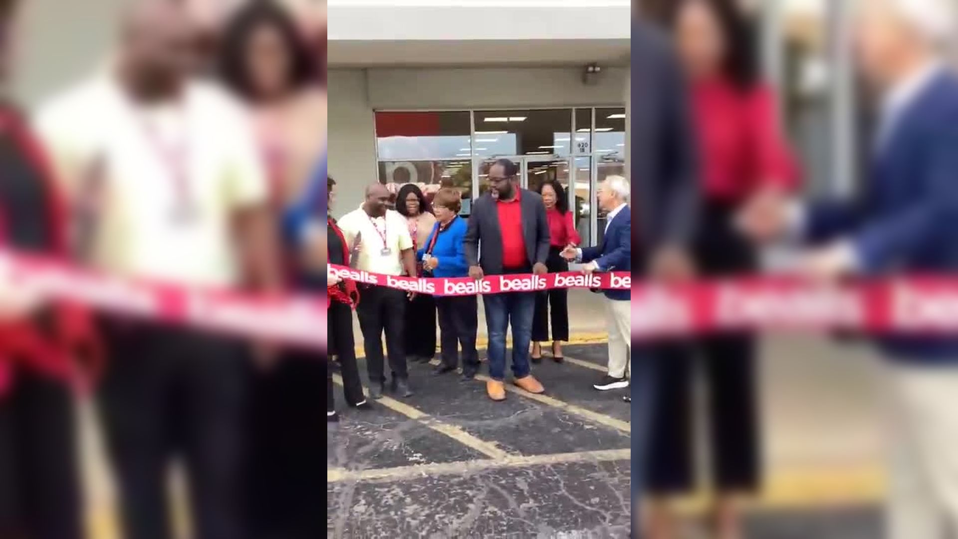 Bealls Grand Opening