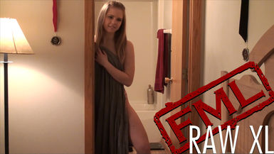 RAW XL: Texting With Your Mouth Full (uncensored)
