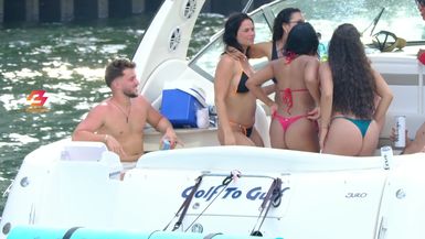 🌊🎶 Waves & Beats: Ultimate Yacht Party Playlist!