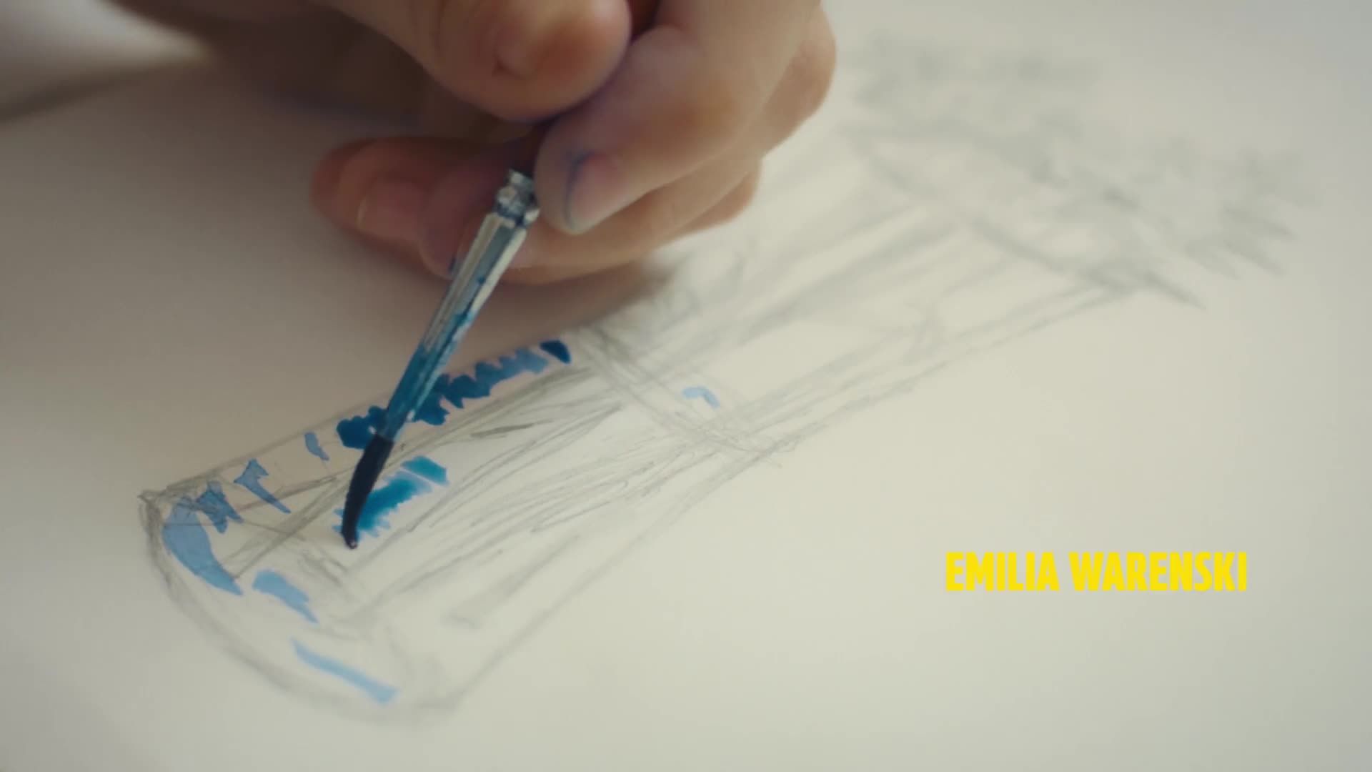 Cora (BLEISTIFTSTRICHE)